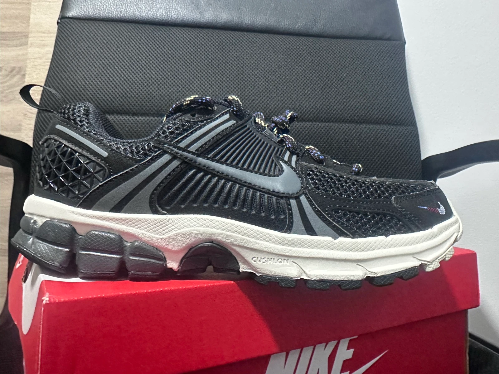 Nike Vomero 5 sneakers black size 38 – photo 3